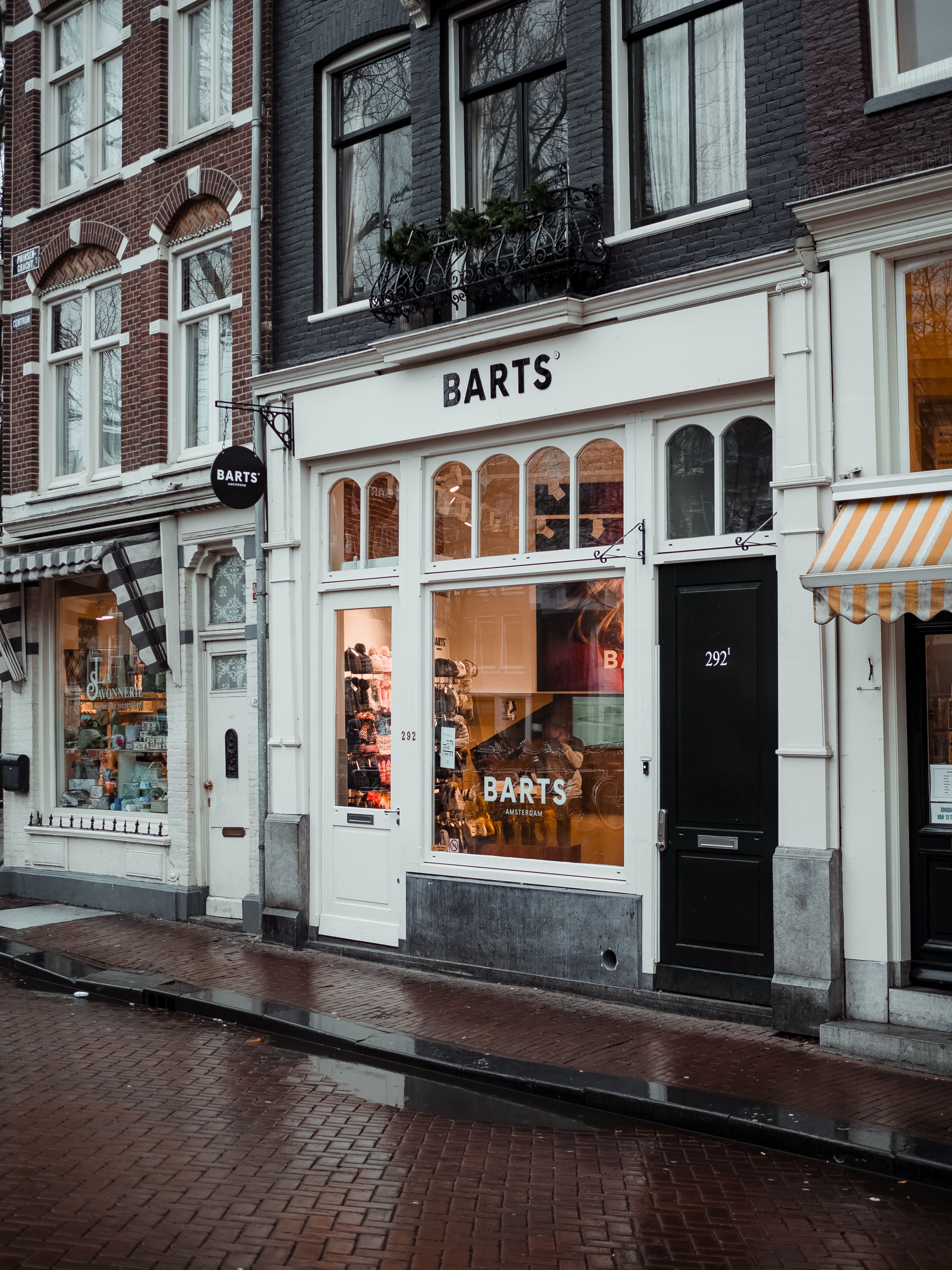 Shops photo — Ocean Avenue